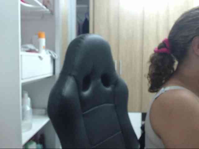 RoxanaMilf webcam
