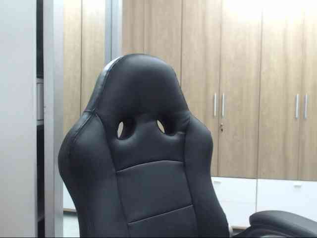 RoxanaMilf webcam