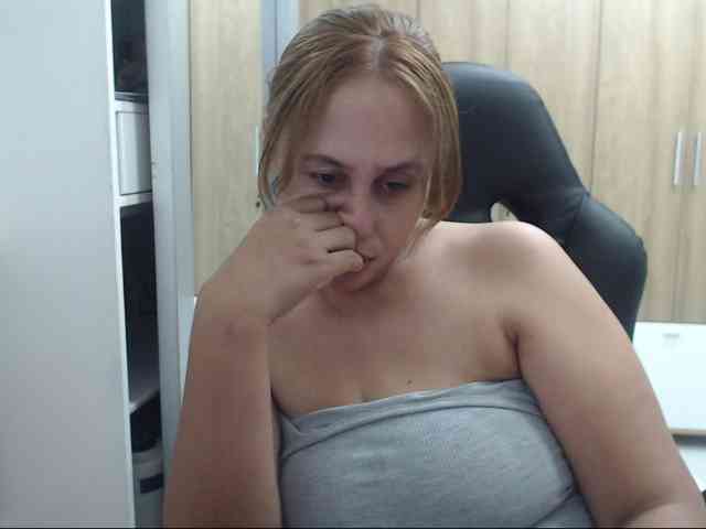 RoxanaMilf