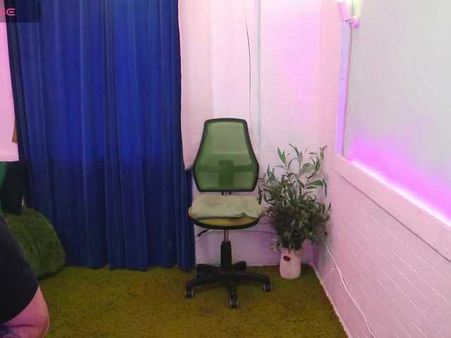 Sex chat gratuit in direct cu AlisaAleks pe BongaCams