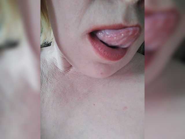 Stella65's BongaCams show and profile