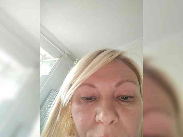 Miss-Stella webcam