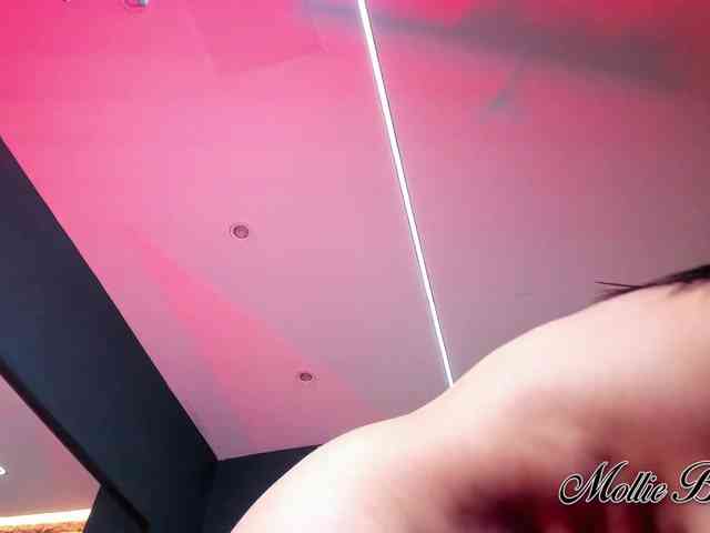 MollieBennet webcam