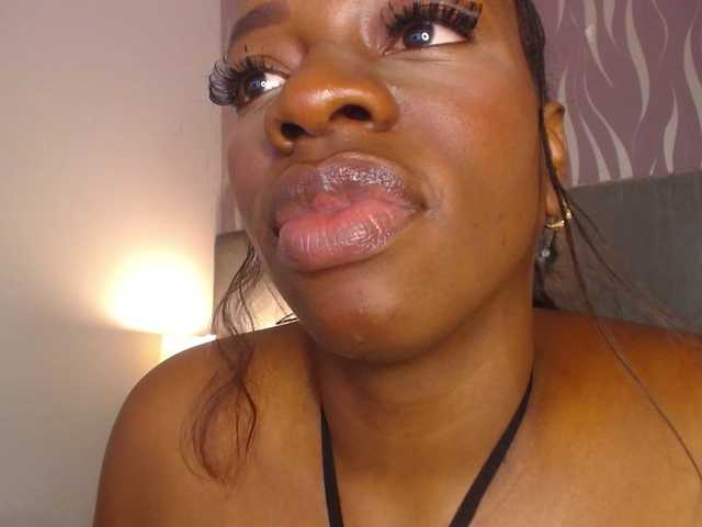 KayaBrown's BongaCams show and profile