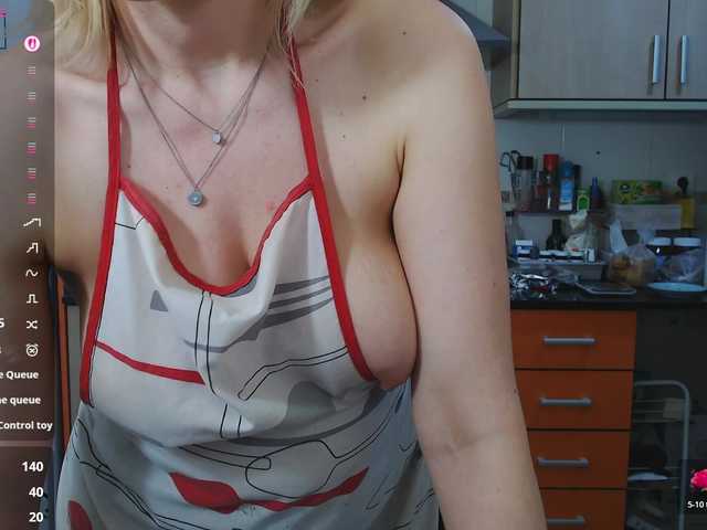 JennyCoquine's BongaCams show and profile