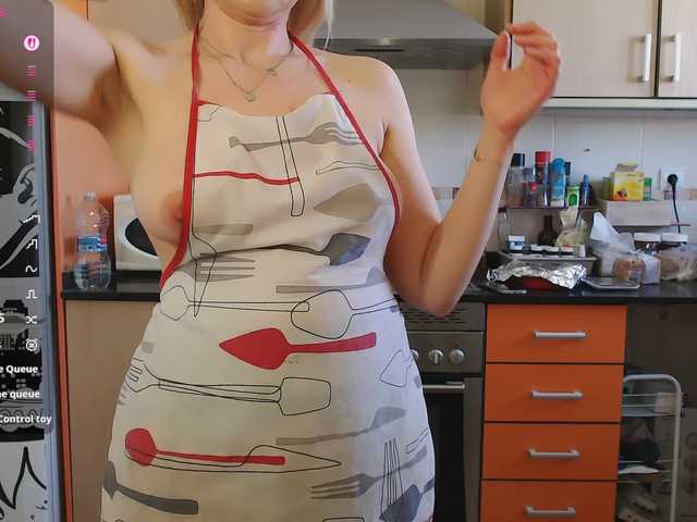 JennyCoquine's BongaCams show and profile