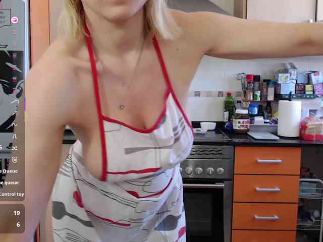 Модель: JennyCoquine