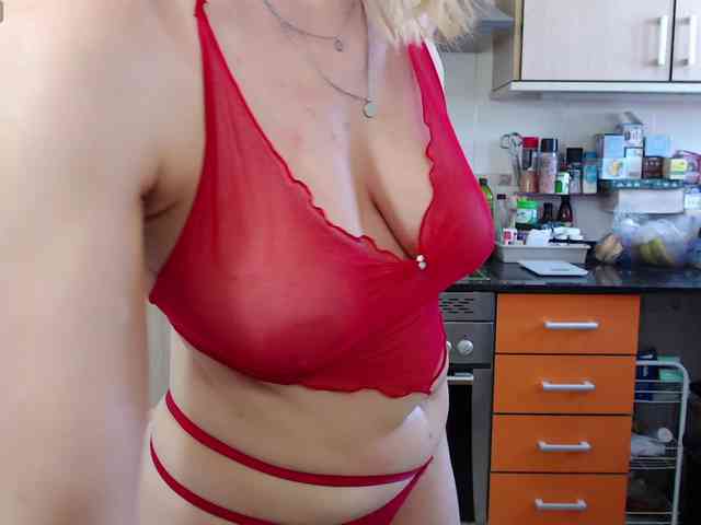 Модель: JennyCoquine