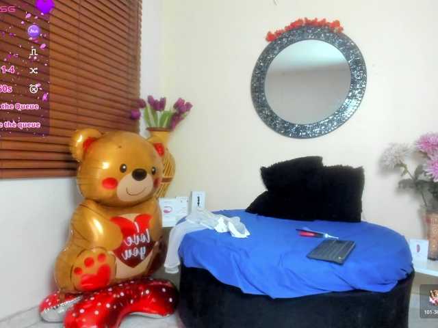 NicoleSantana's BongaCams show and profile