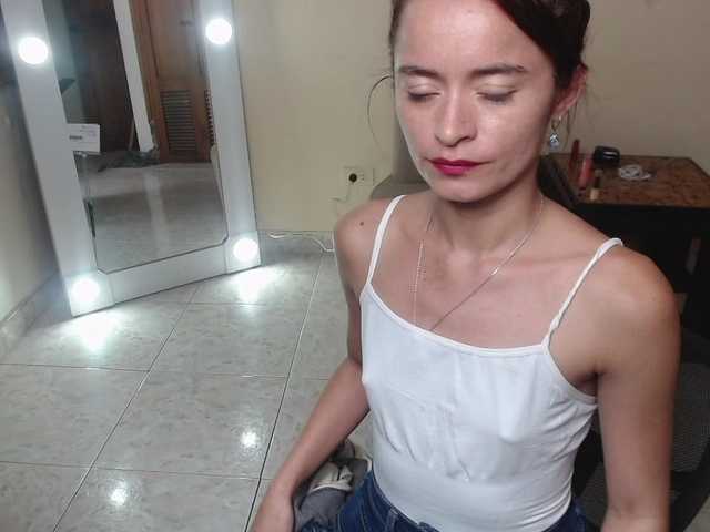 NicoleSantana's BongaCams show and profile