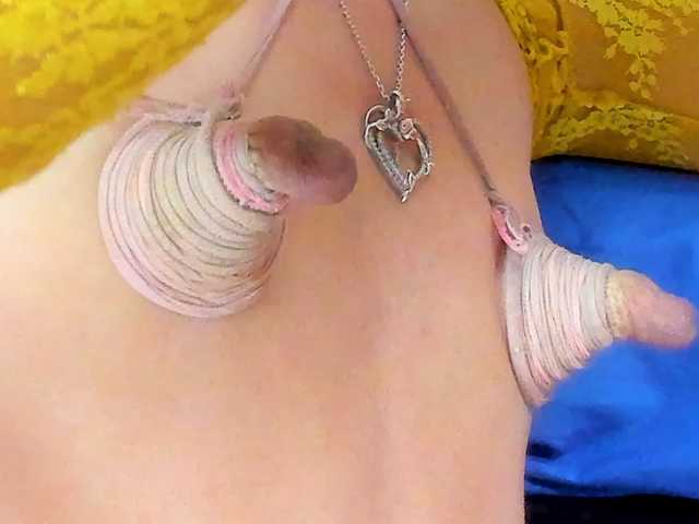 NicoleSantana's BongaCams show and profile