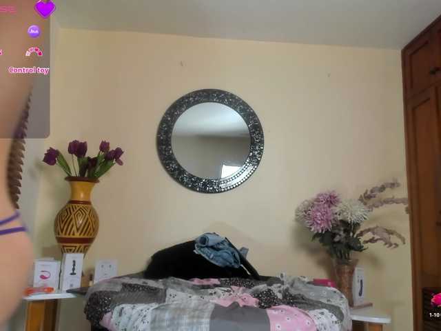 NicoleSantana's BongaCams show and profile