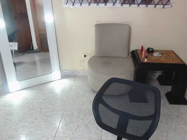 NicoleSantana's BongaCams show and profile