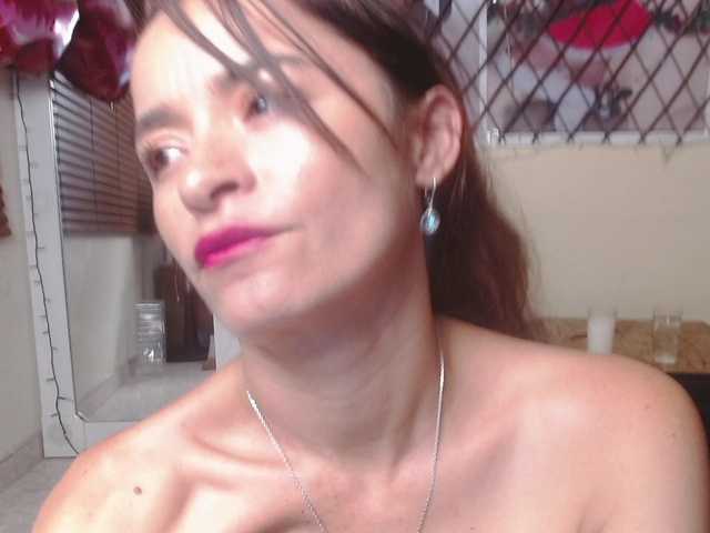 NicoleSantana's BongaCams show and profile