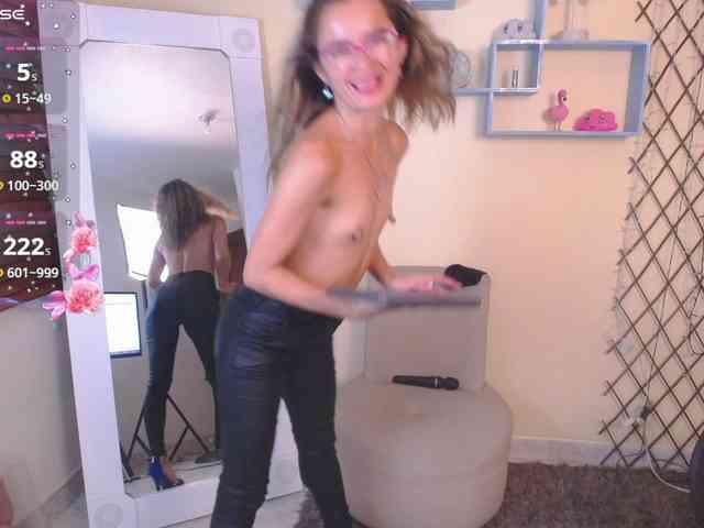 NicoleSantana webcam