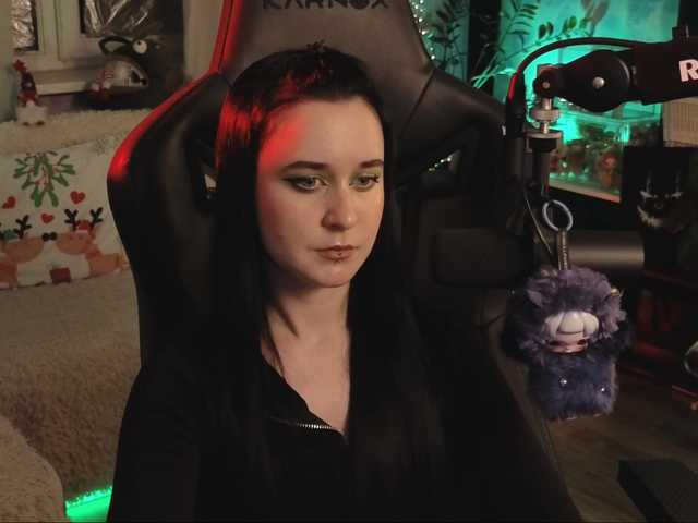 KiraLiLime's BongaCams show and profile