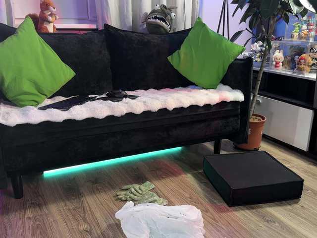 KiraLiLime's BongaCams show and profile