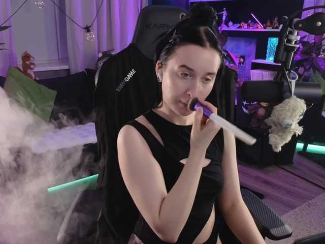 видео KiraLiLime