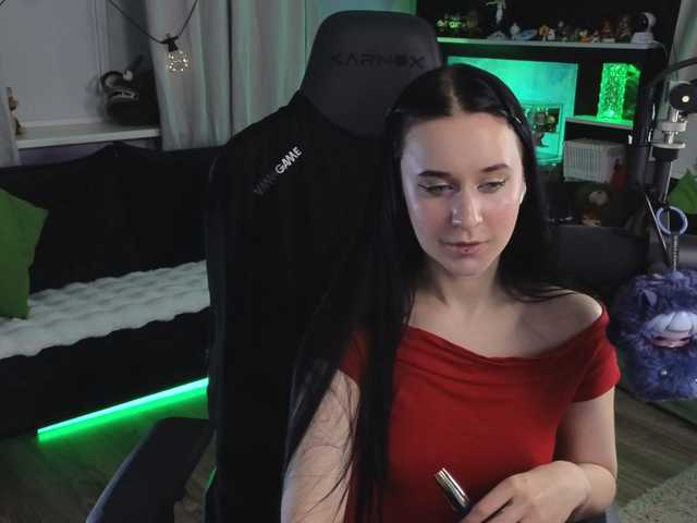 KiraLiLime's BongaCams show and profile