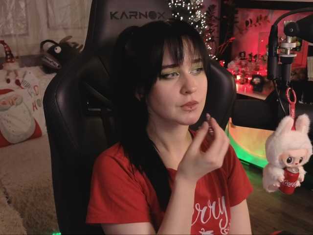 KiraLiLime's BongaCams show and profile