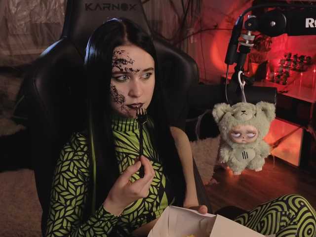 KiraLiLime from BongaCams is Freechat