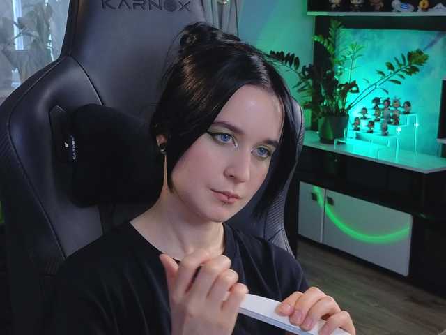 KiraLiLime Live Cam on BongaCams and RICams