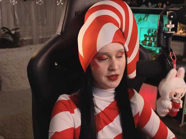 KiraLiLime's BongaCams show and profile