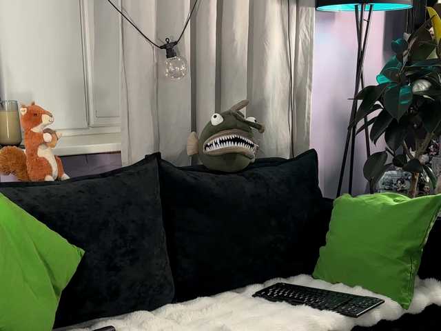 KiraLiLime's BongaCams show and profile