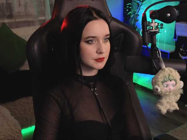 KiraLiLime's BongaCams show and profile