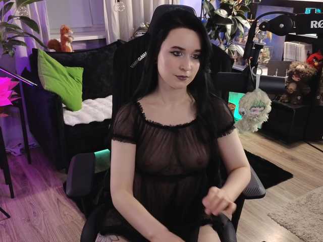 KiraLiLime's BongaCams show and profile