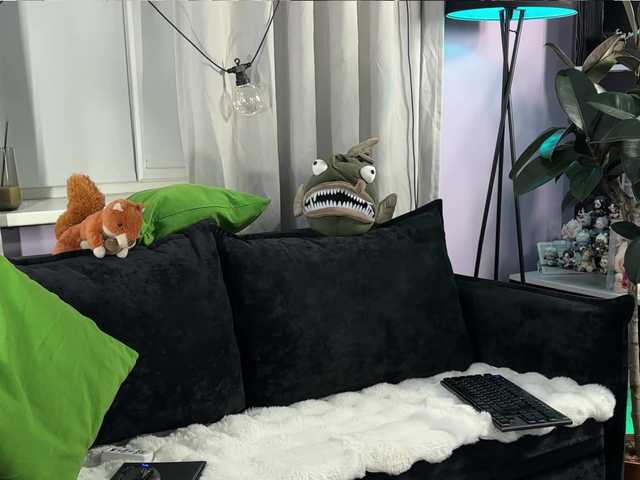 KiraLiLime's BongaCams show and profile