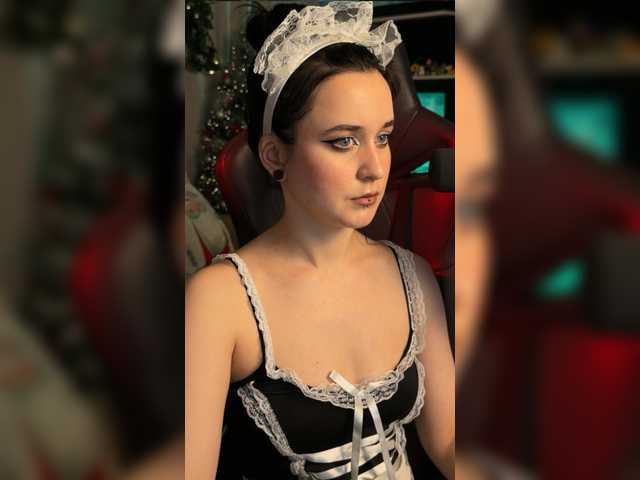 KiraLiLime's BongaCams show and profile