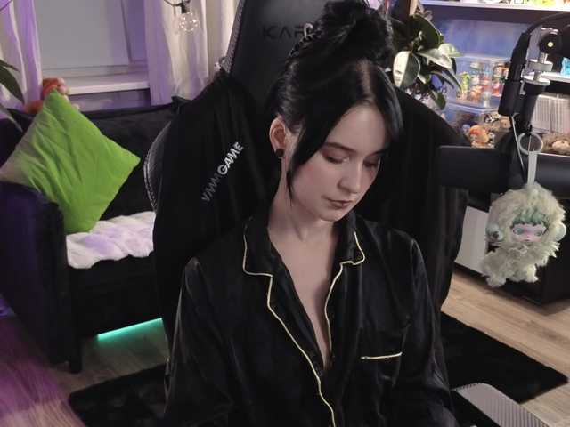 KiraLiLime's BongaCams profile