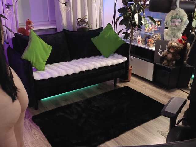 KiraLiLime's BongaCams show and profile