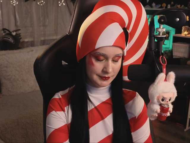 KiraLiLime's BongaCams show and profile