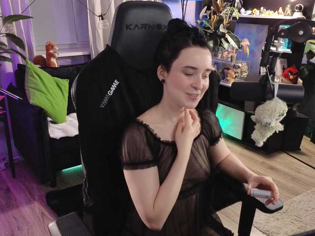 видео KiraLiLime