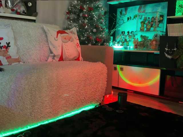 KiraLiLime's BongaCams show and profile