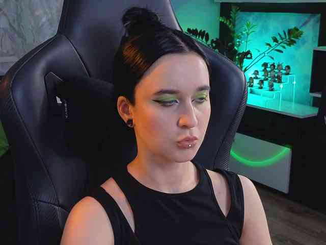 Kira_Li_Lime webcam