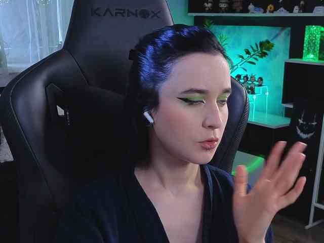 Kira_Li_Lime webcam