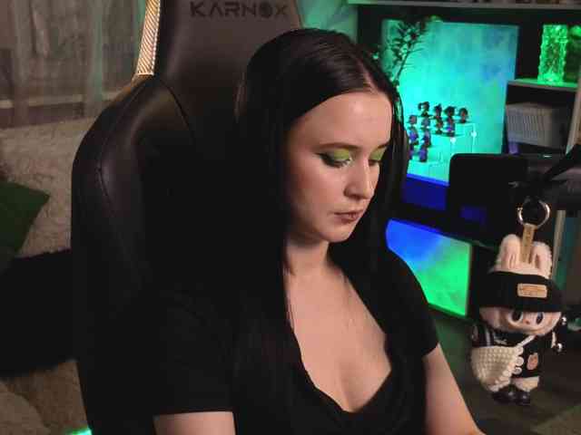 Kira_Li_Lime webcam