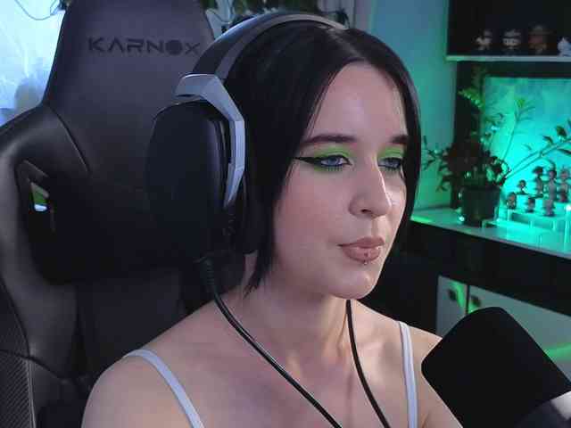Kira_Li_Lime webcam