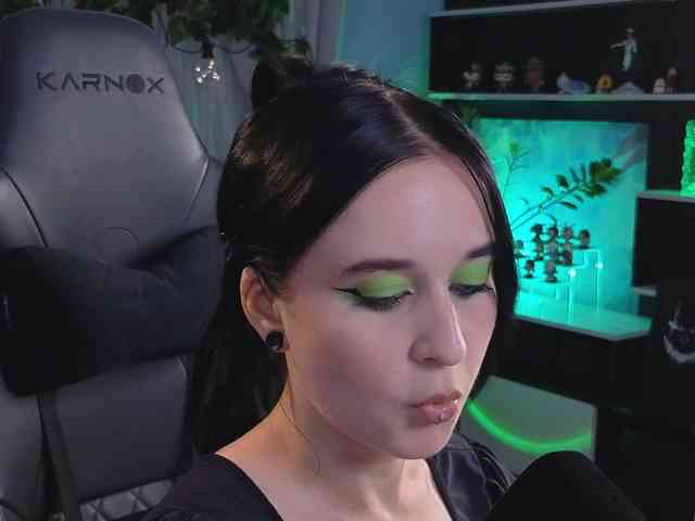 Kira_Li_Lime webcam