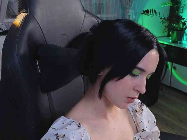 Kira_Li_Lime webcam
