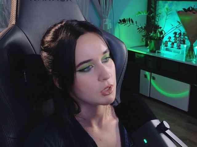 Kira_Li_Lime webcam