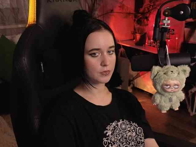 Kira_Li_Lime webcam