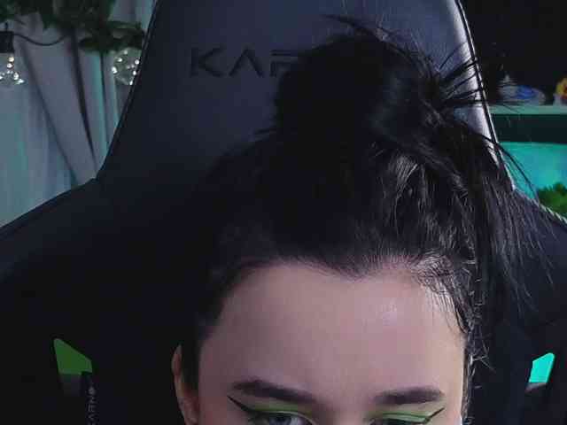 Kira_Li_Lime webcam
