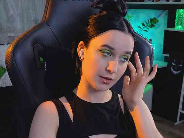 Kira_Li_Lime webcam