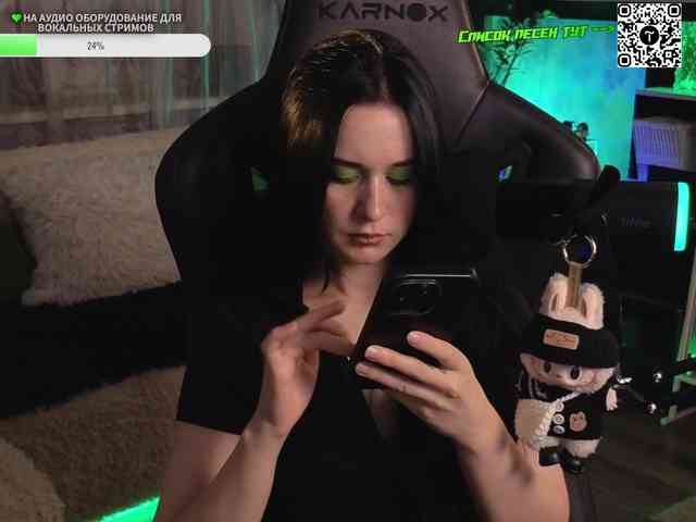 Kira_Li_Lime webcam