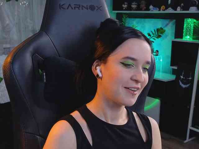 Kira_Li_Lime webcam