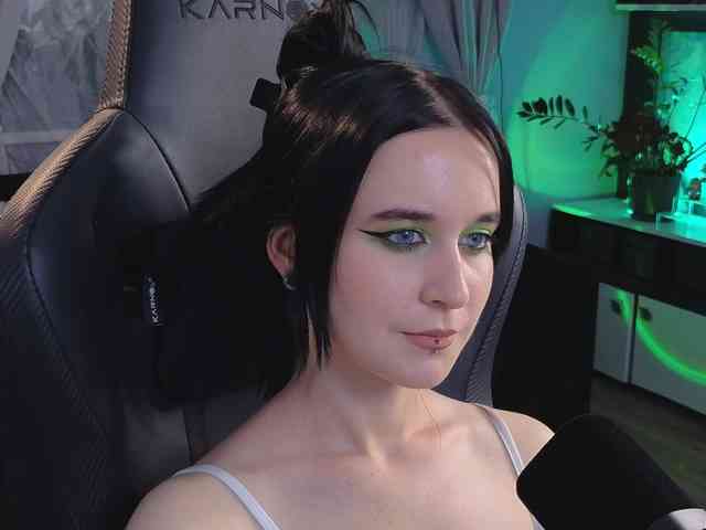 Kira_Li_Lime webcam
